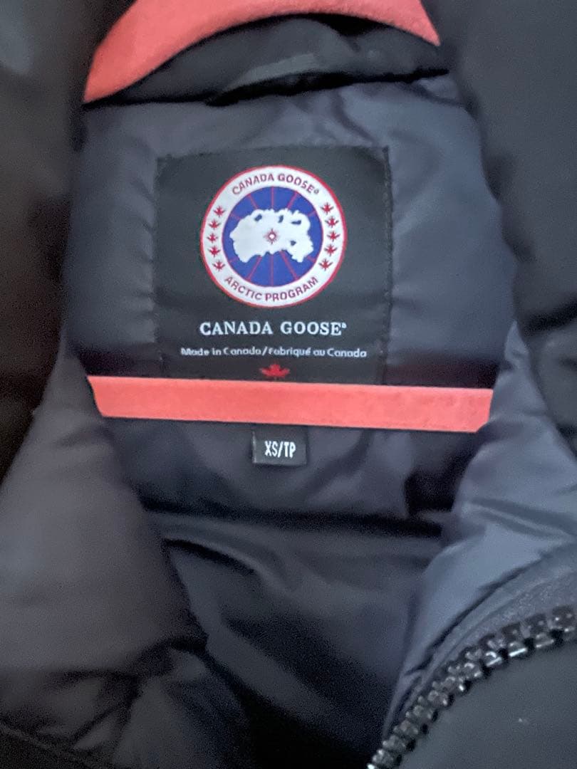 カナダグース ダウンベスト MONTREAL モントリオール