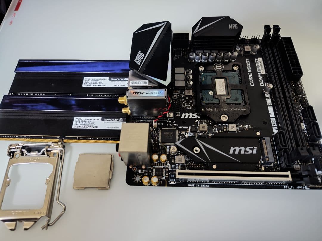 9900ks MSI Z390i gaming edge メモリセット