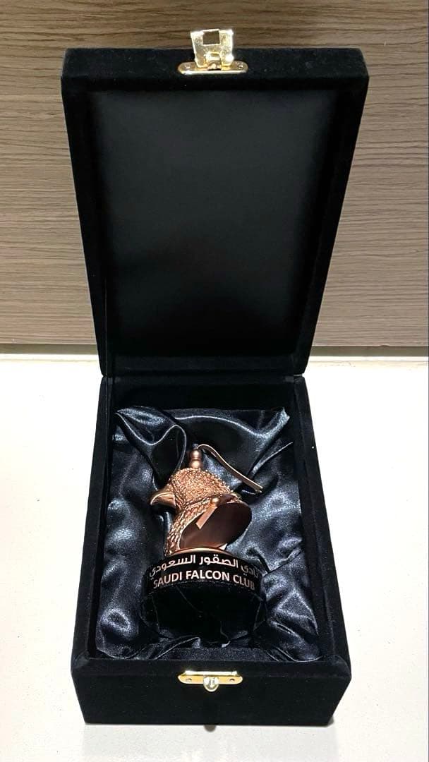 サウジアラビア アルウラ ALULA ファルコンカップ 記念品 ①開封済み