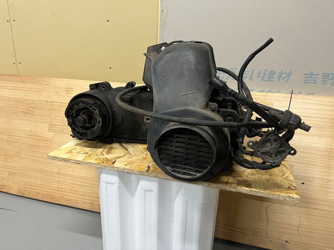 HF05E リード90 エンジン　クランキングOK キャブ付き