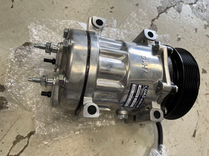 やまぐま　UAC コンプレッサー　サンデン