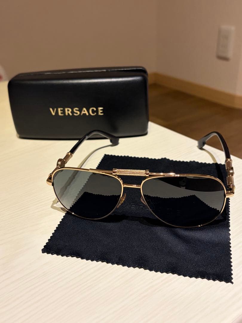 VERSACE サングラス