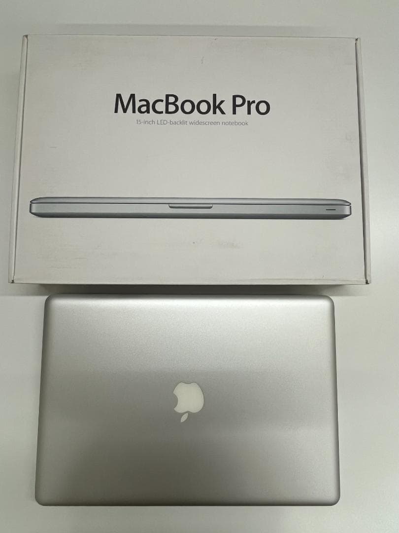 MacBook Pro 15インチ 本体（箱付き）