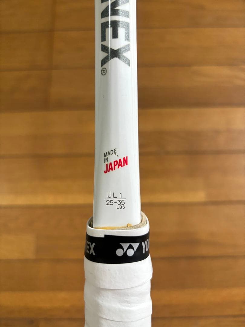 YONEX GEOBREAK 70s ホワイト