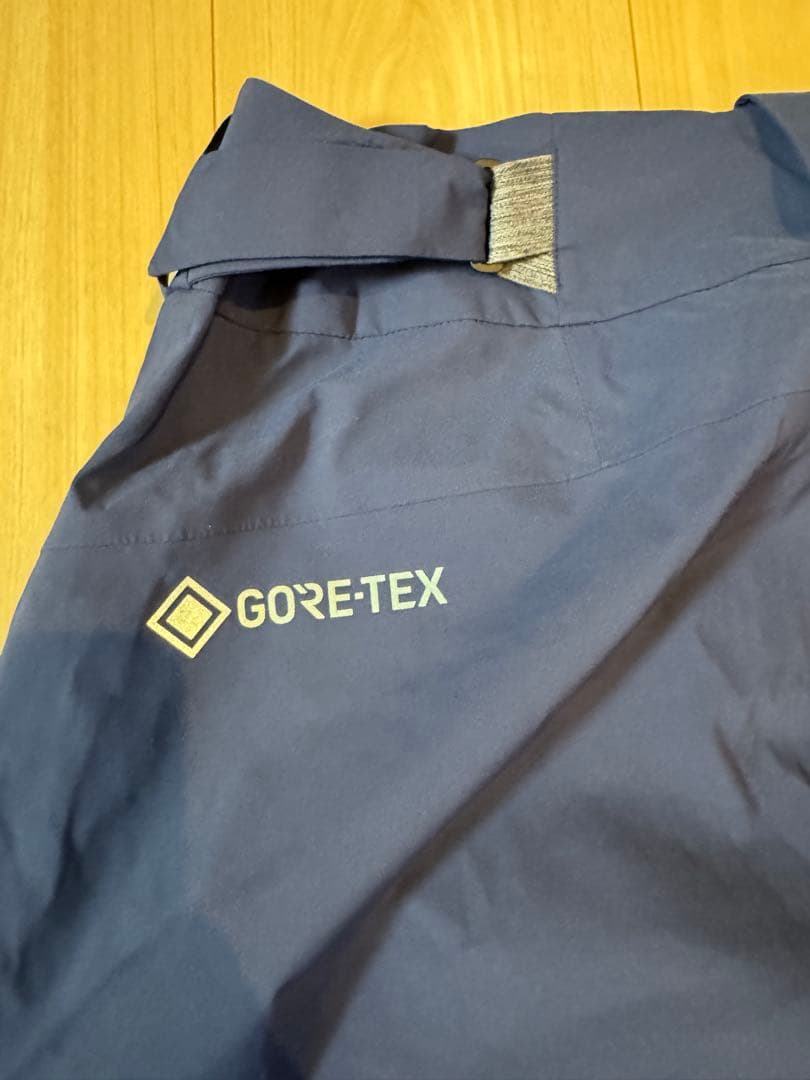 Burton [ak]ネイビースノーボードパンツ GORE-TEX ウィメンズＭ
