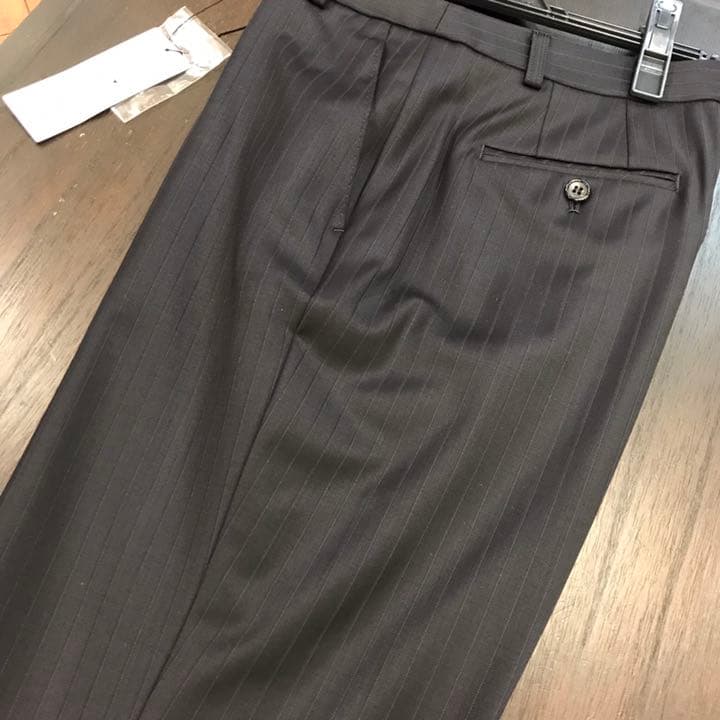 モカ★新品 23区 40 テーパードパンツ