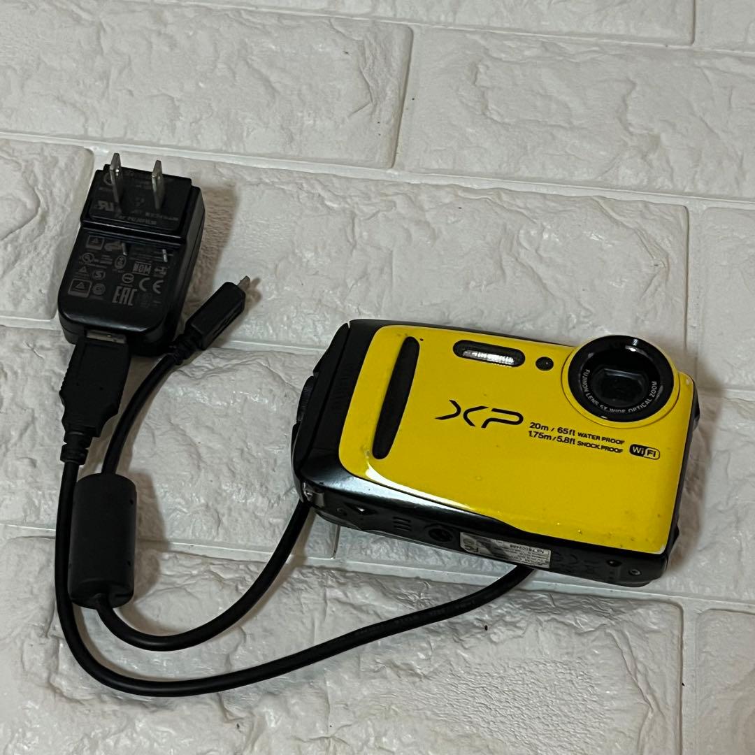 fujifilm finepix xp120 充電機　ケーブル付き！