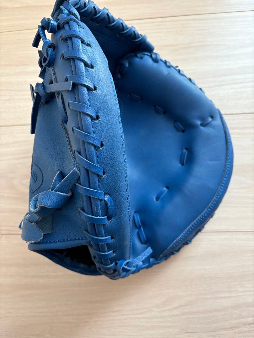 ベイスターズファンクラブ限定！キャッチャーミットとマスクのセット出品