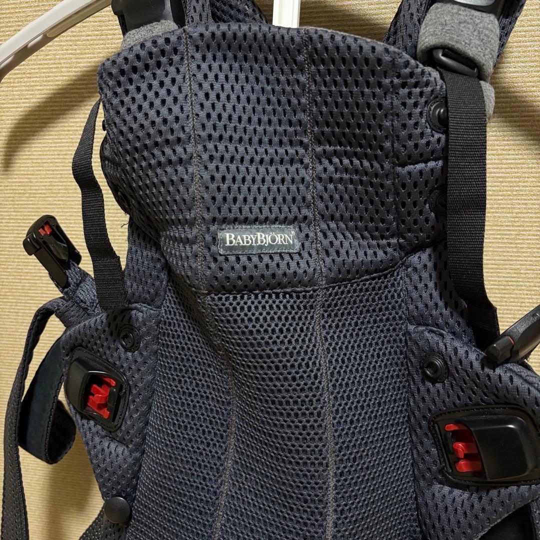 ベビービョルン ハーモニー ダークグレー メッシュ 抱っこ紐