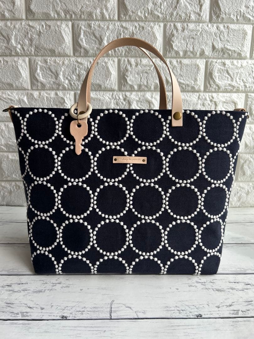 【848】ミナペルホネンタンバリントートバッグネイビー　持ち手ヌメ革製