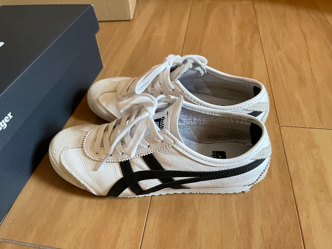 Onitsuka Tigerメキシコ66 ホワイト/ブラック 22.5cm