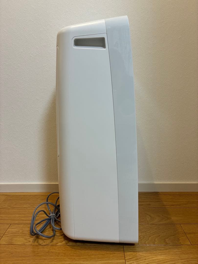 【美品】SHARP 衣類乾燥除湿機　CV-L120-W