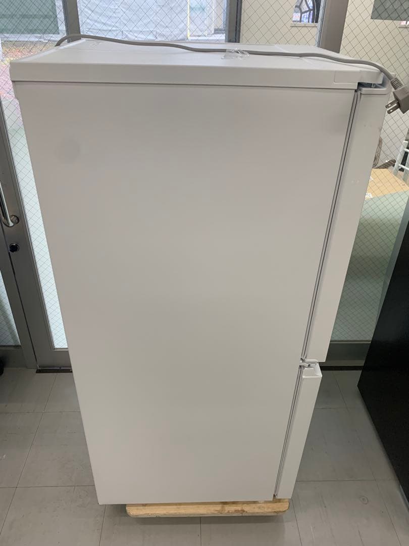 シャープ SJ-D15K 冷蔵庫 152Lマットホワイト 2024年製 極美品