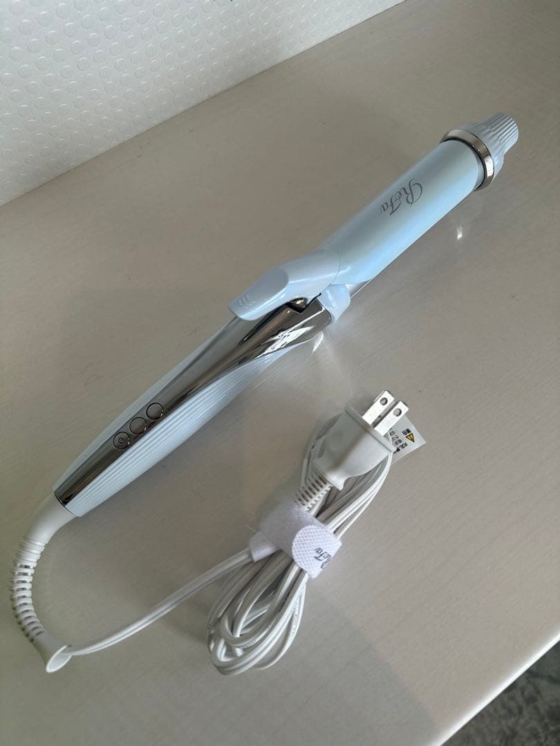 リファカールアイロンホワイト2025年製　32mm