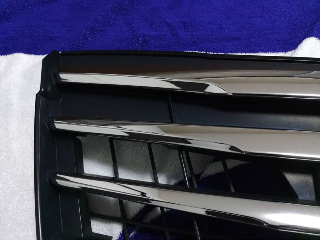 M900A ルーミーカスタム　フロントグリル