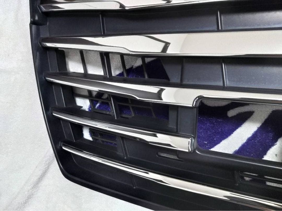 M900A ルーミーカスタム　フロントグリル