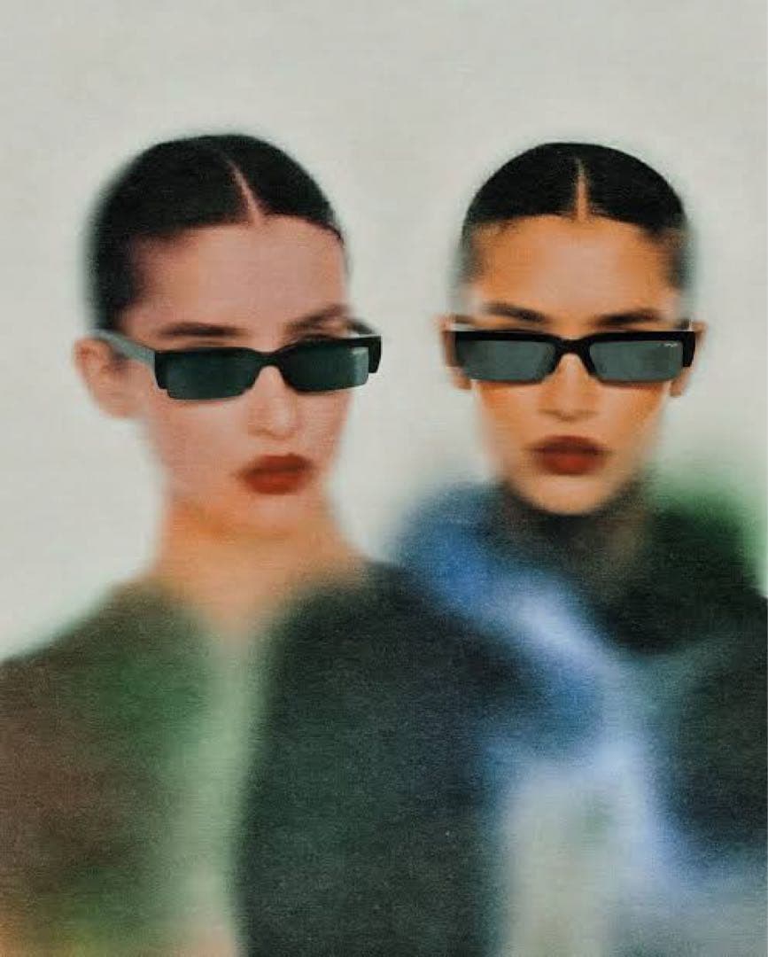 新品未使用品　SKYLRKサングラス GLOSS