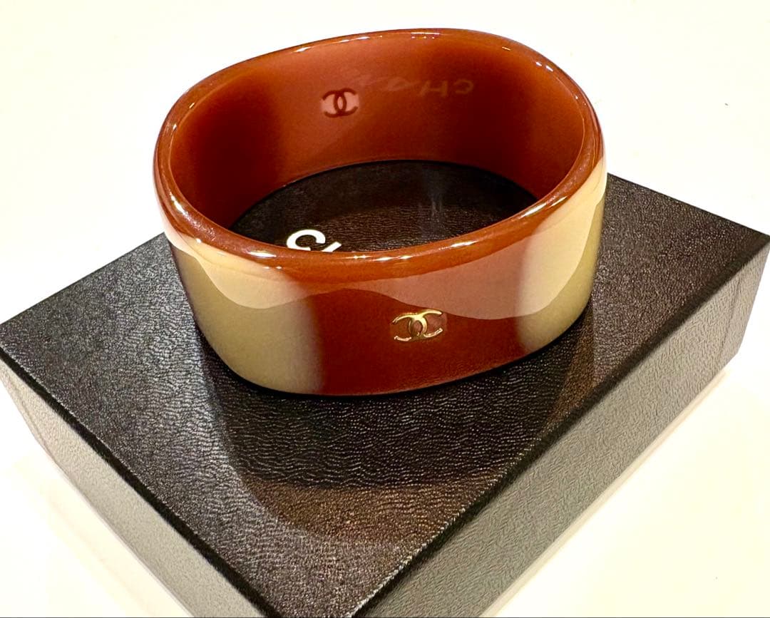 シャネル☆バングル　ココマーク　ロゴ　ブレスレット　プラスチック　ヴィンテージ