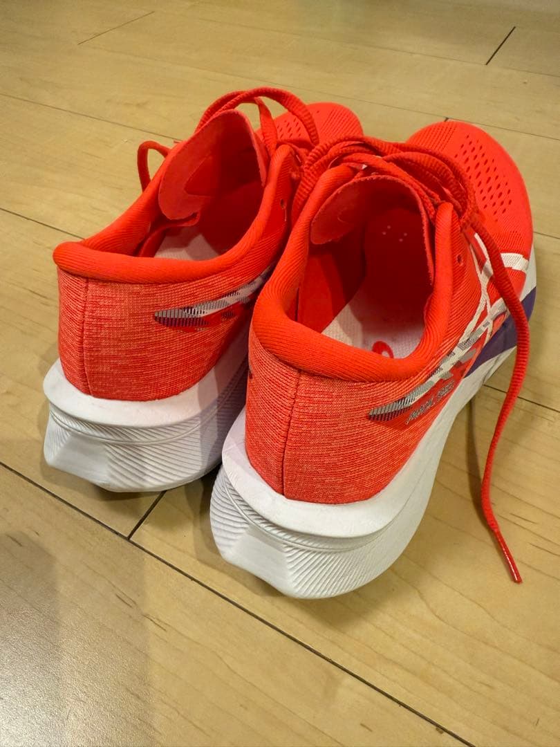 ASICS マジックスピード4 ランニングシューズ カーボン入り 25cm