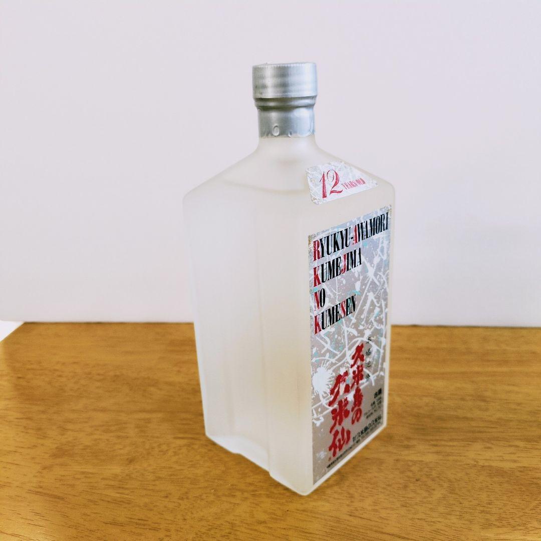 本場泡盛 久米島の久米仙 ホワイト12年 【 42年以上古酒】