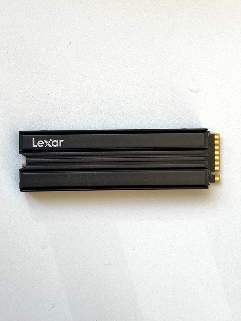 Lexar NM790 4TB M.2 SSD ヒートシンク付き