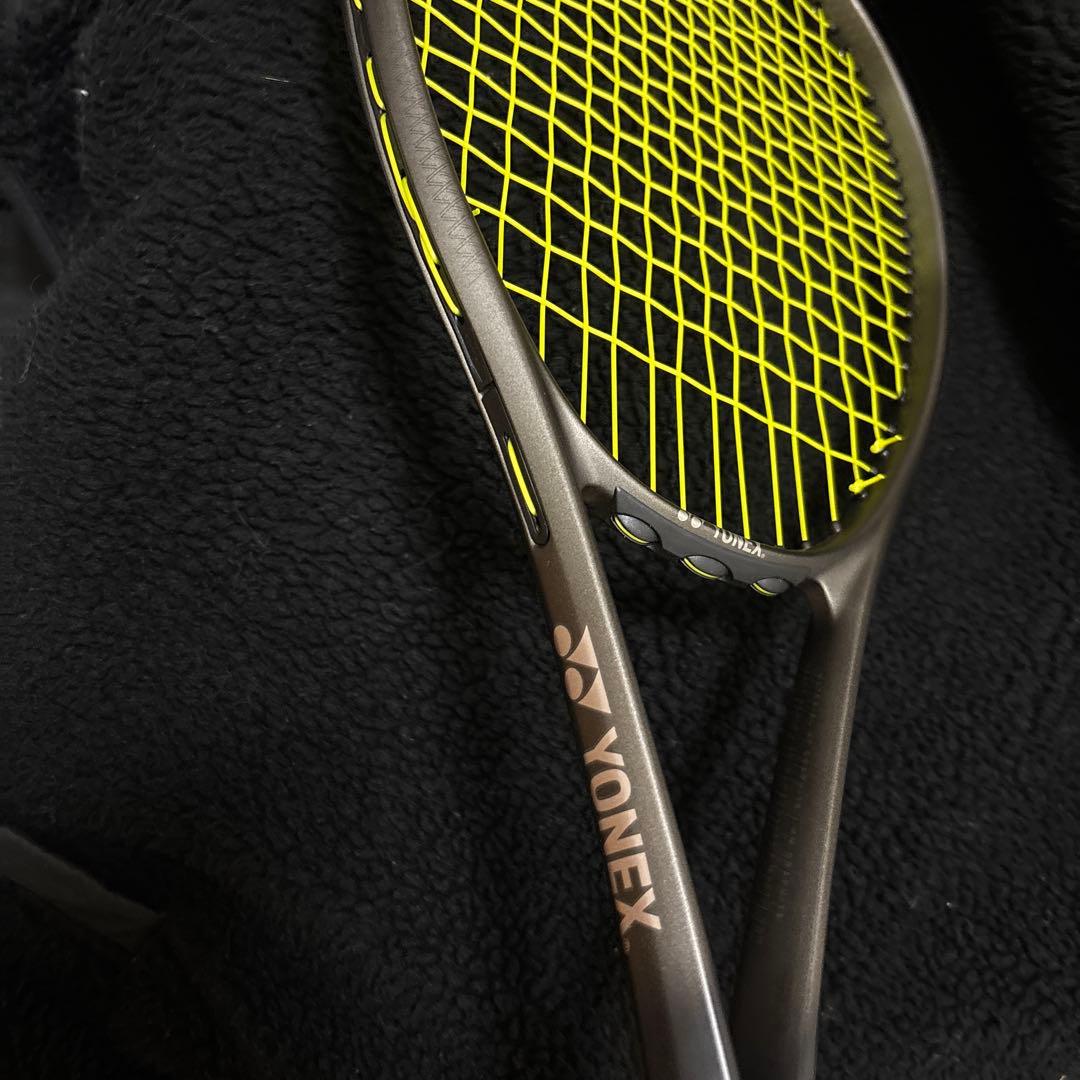 VOLTRAGE 8V テニスラケット シェリーシルバー