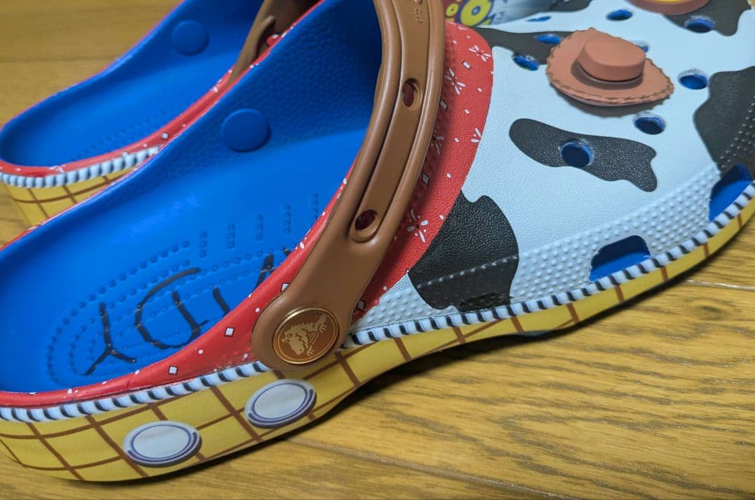 新品未使用タグ付　２6㎝　クロックス　トイストーリー ウッディ サンダル