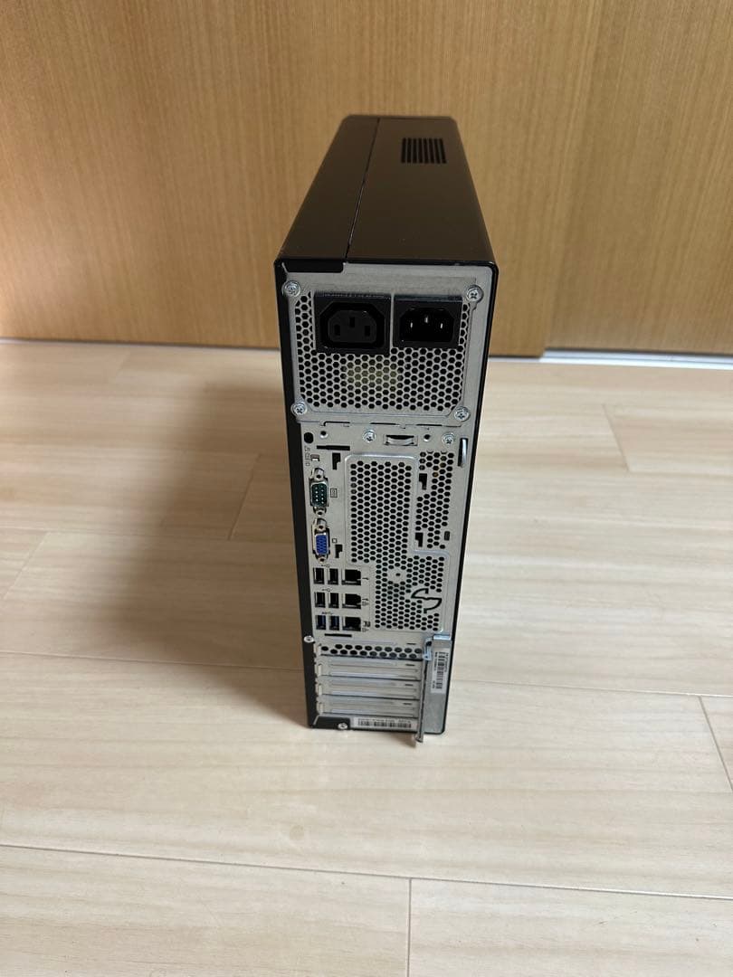 Fujitsu PRIMERGY TX1320M4 スリムタワーサーバー