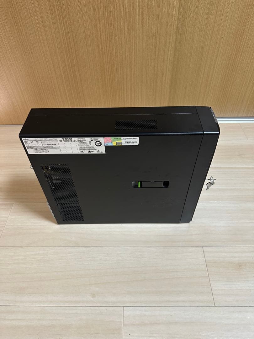 Fujitsu PRIMERGY TX1320M4 スリムタワーサーバー