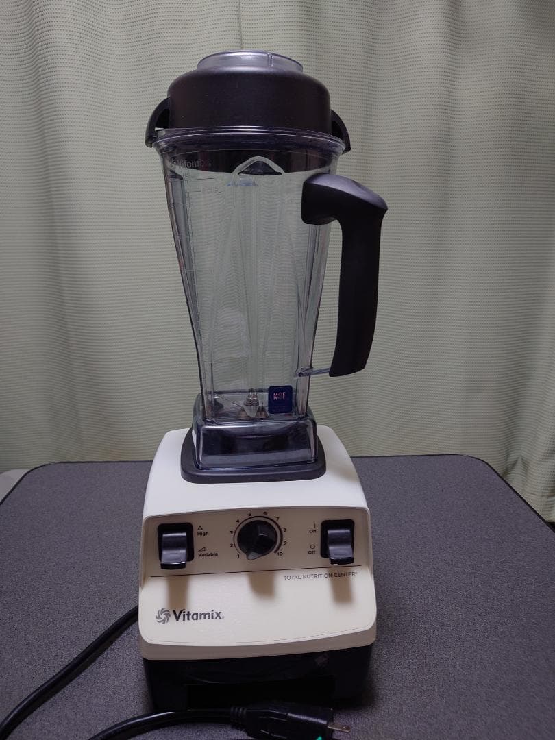 Vitamix ブレンダー VM0111 900W