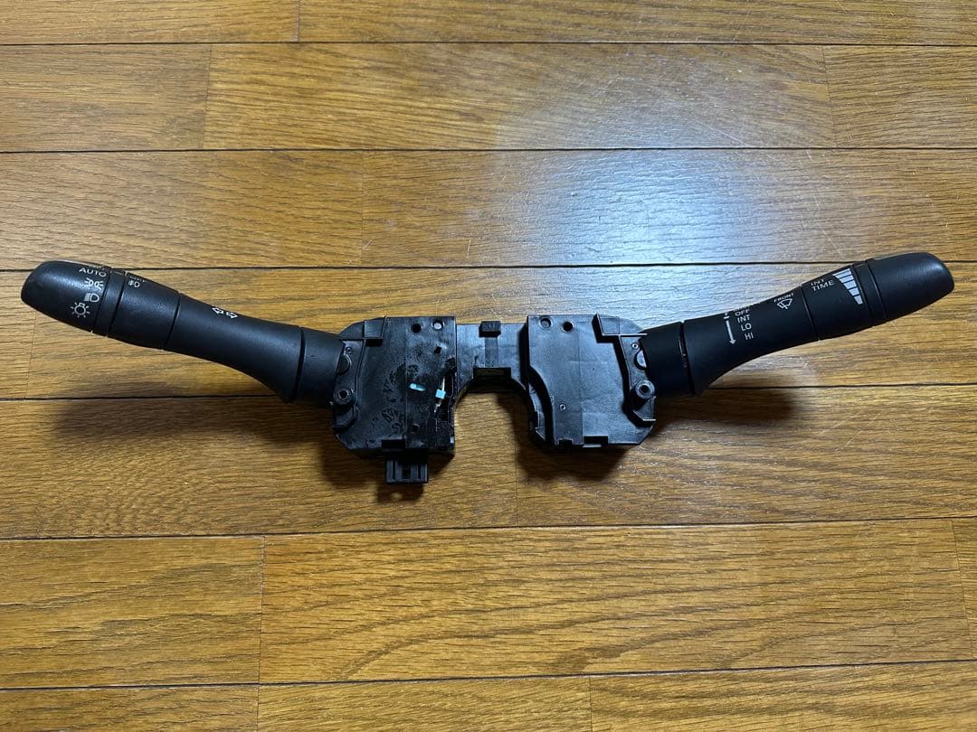 INFINITI G25 G35 G37 V36 ディマースイッチ