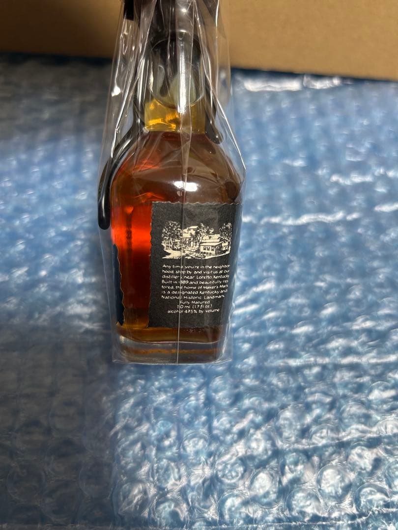 メーカーズマーク ブラックトップ ミニボトル