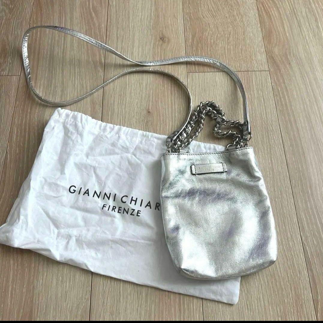 GIANNI CHIARINI　カミッラ　 シルバー　ショルダーバッグ