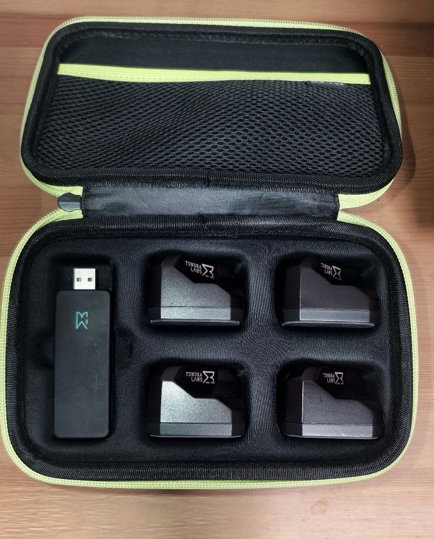 Vive Tundra Trackerトラッカー4個＋SW4ドングル