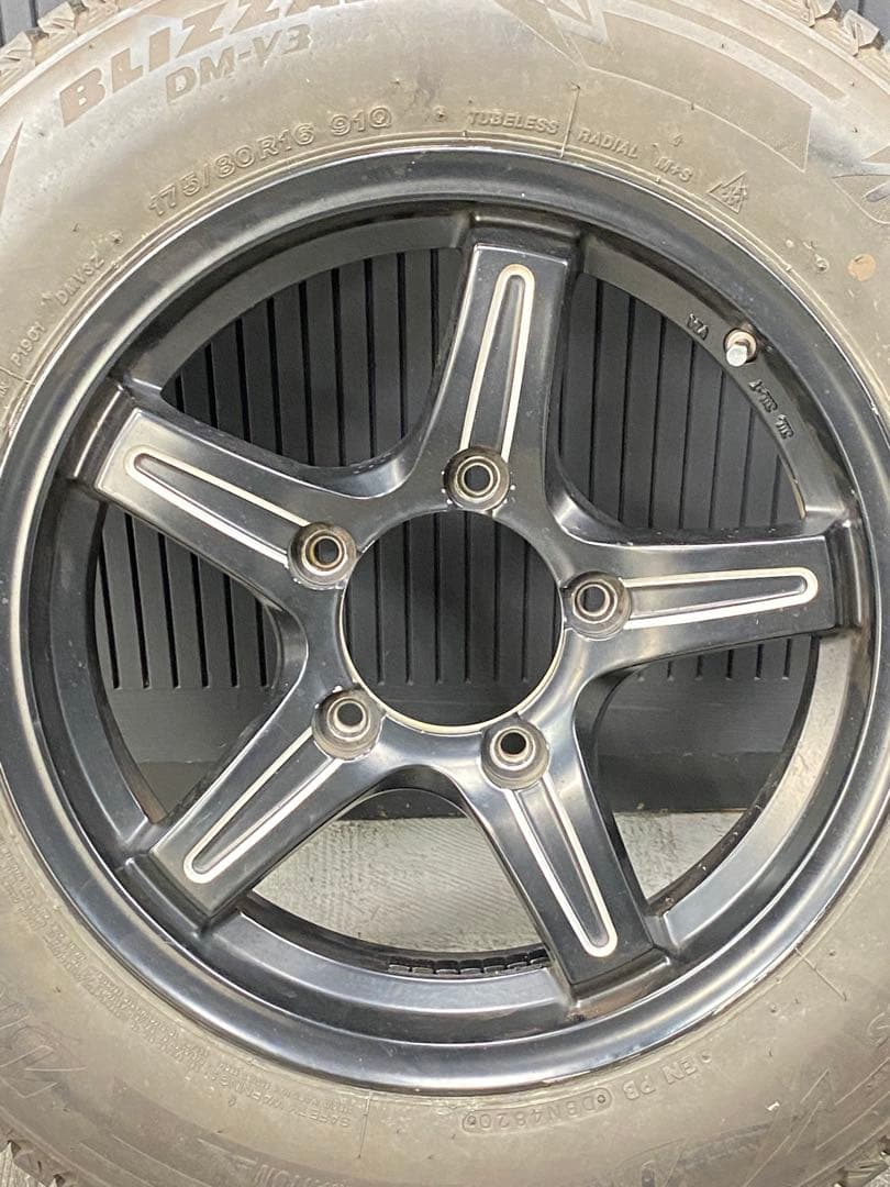 ジムニー 純正アルミ ブリヂストン ブリザックDM-V3 スタッドレス