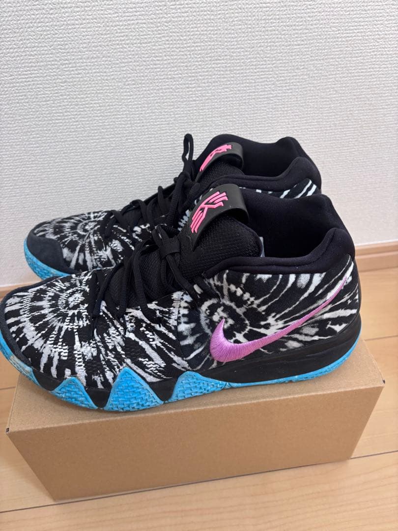ジ*ン様 Nike Kyrie 6 ブラック/ホワイト/ブルー/ピンク