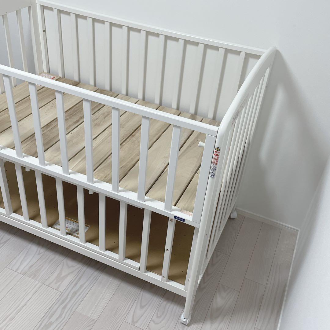 【カトージ】ベビーベッド/ホワイト/木製/ハイタイプ/説明書付き