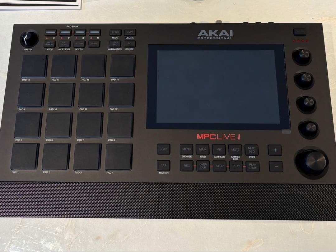 DTM・DAW AKAI MPC Live2