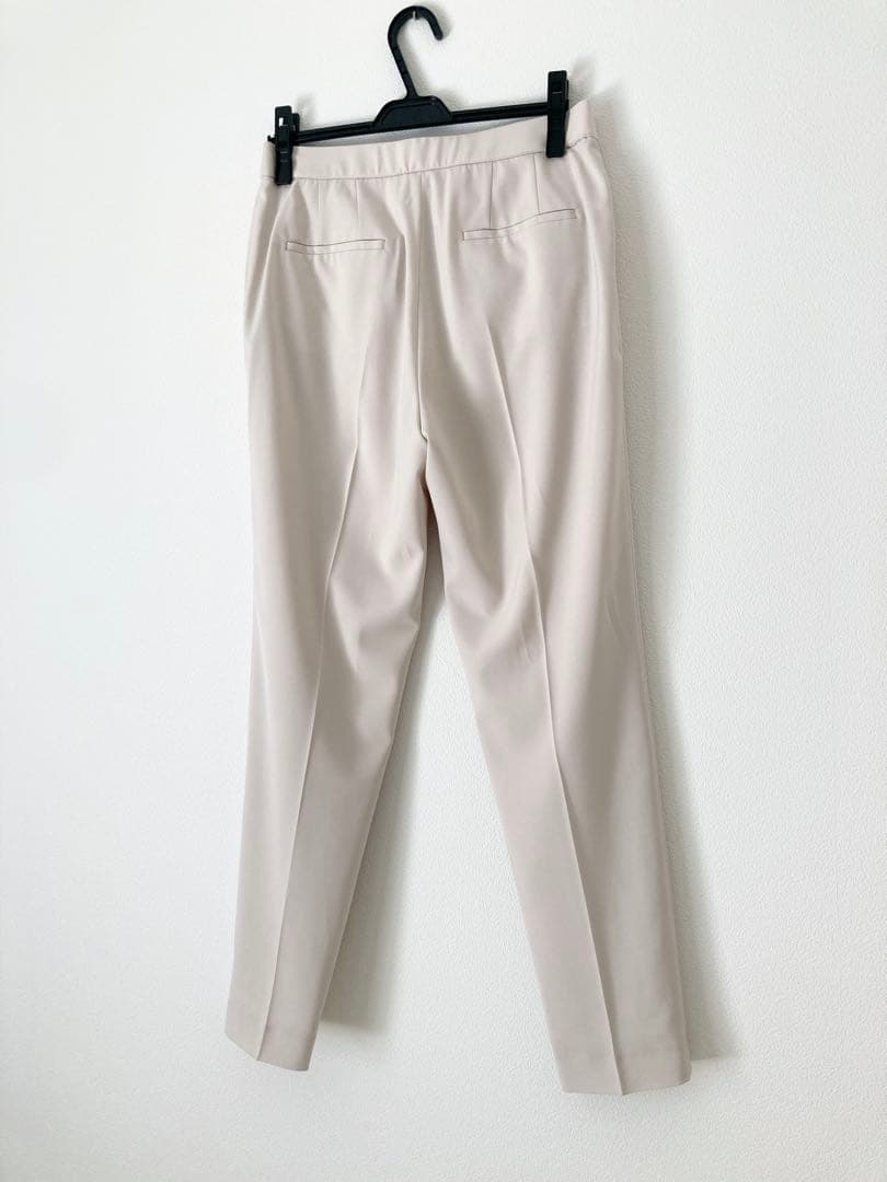 ICB Fiedテーパードパンツ　サイズ8