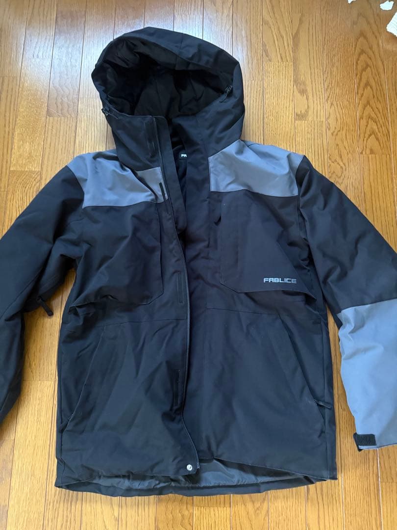 大セール中！！ FABLICE フード付きスキーウェア XL上下セット