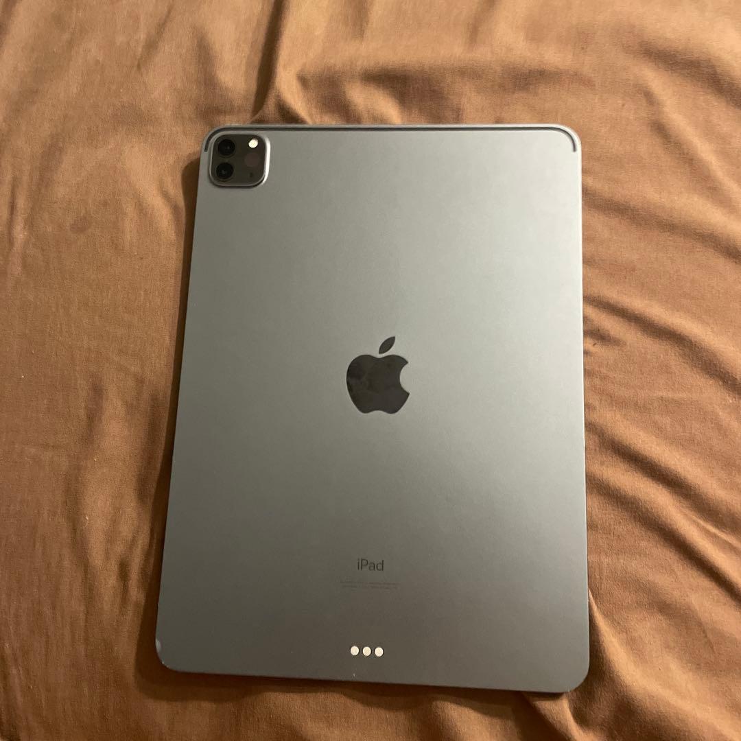 iPad Pro第三世代（11インチ）256GB 液晶1部破損あり、 初期化済み