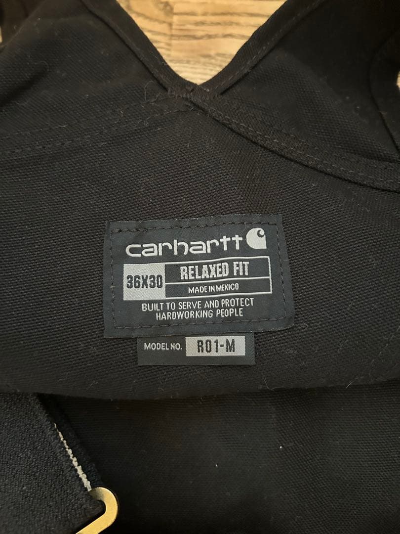 ア*ア様 美品訳ありカーハート　ブラック　ダック地オーバーオール W36×L30