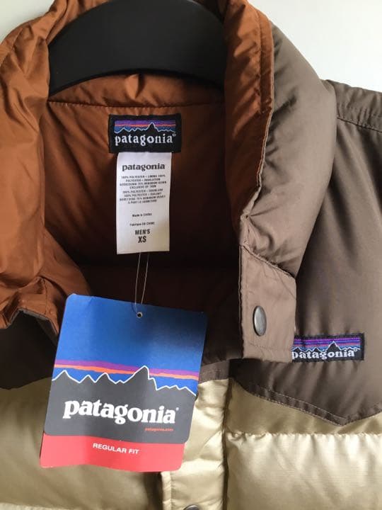 未使用　パタゴニア ダウンベスト SLINGSHOT スリングショット