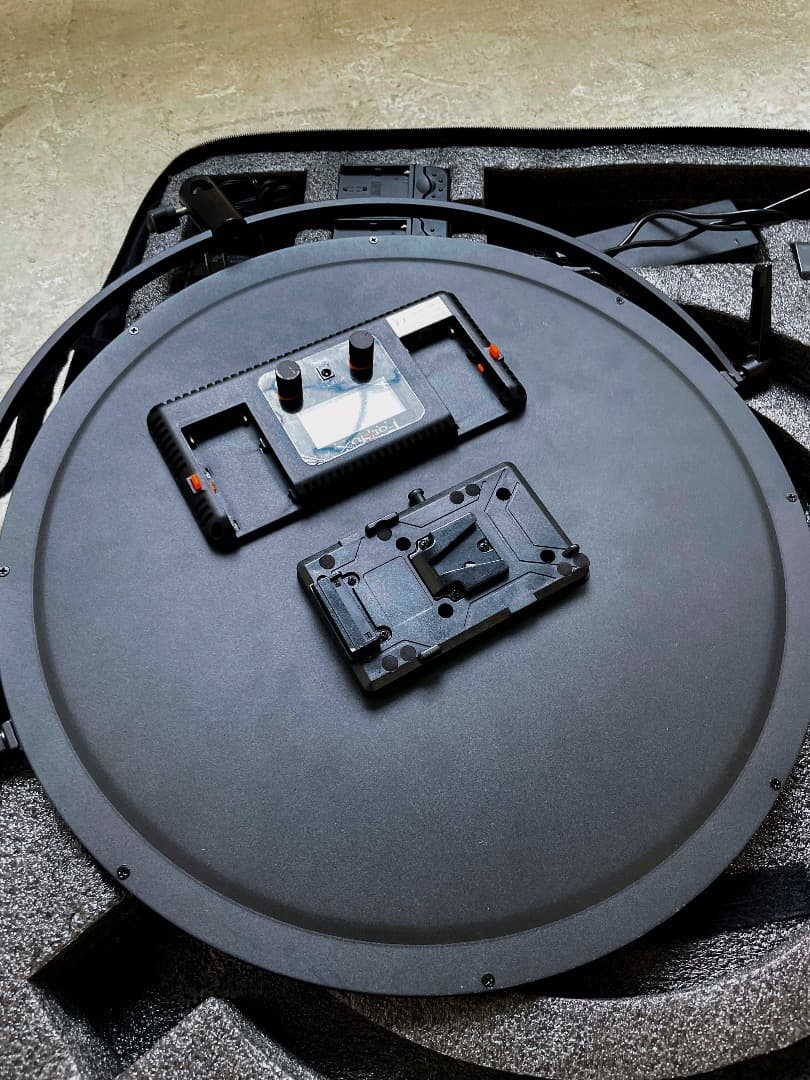 LEDライト　Fotodiox 【C-700RSV】　ビューティー　ユーチューブ