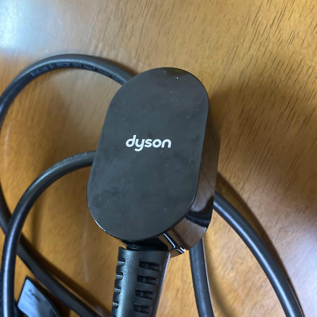 ダイソンヘアードライヤー