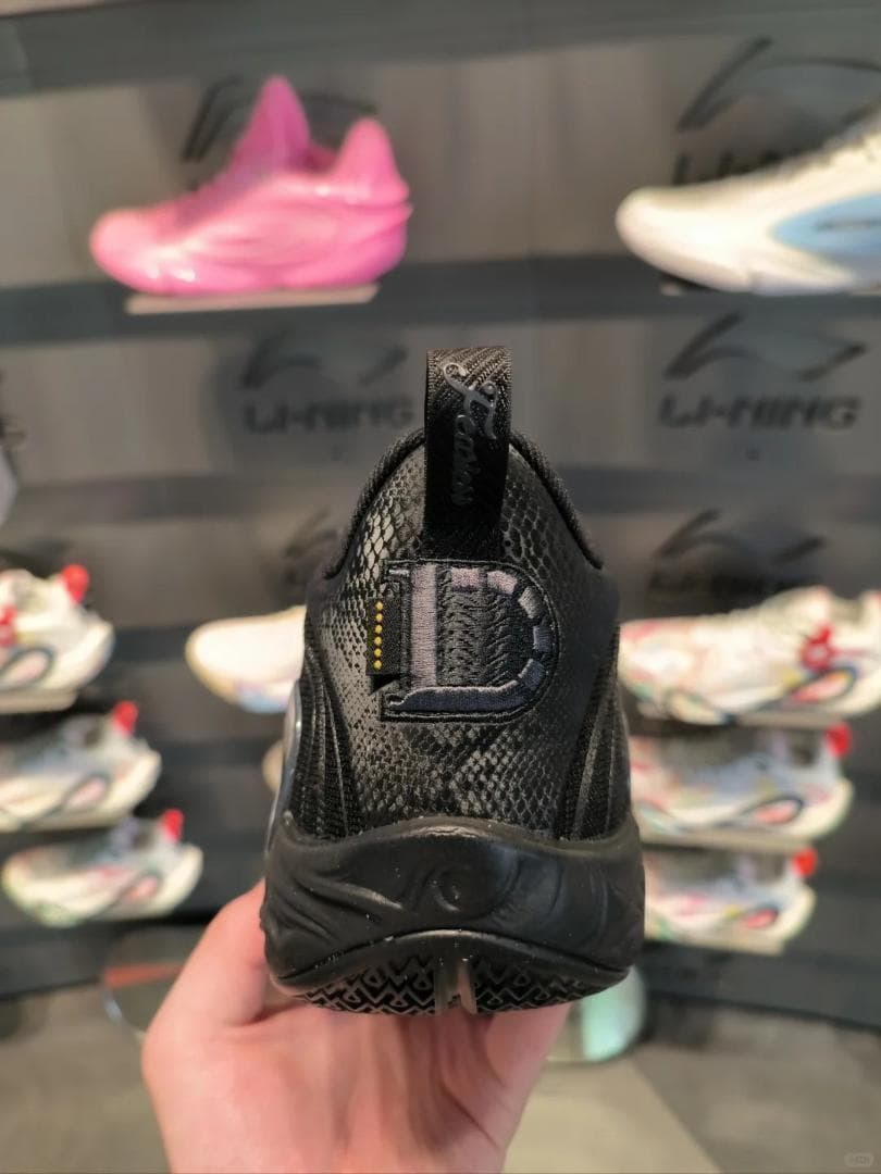 シューズ(男性用) WOW The Dlo1 US9