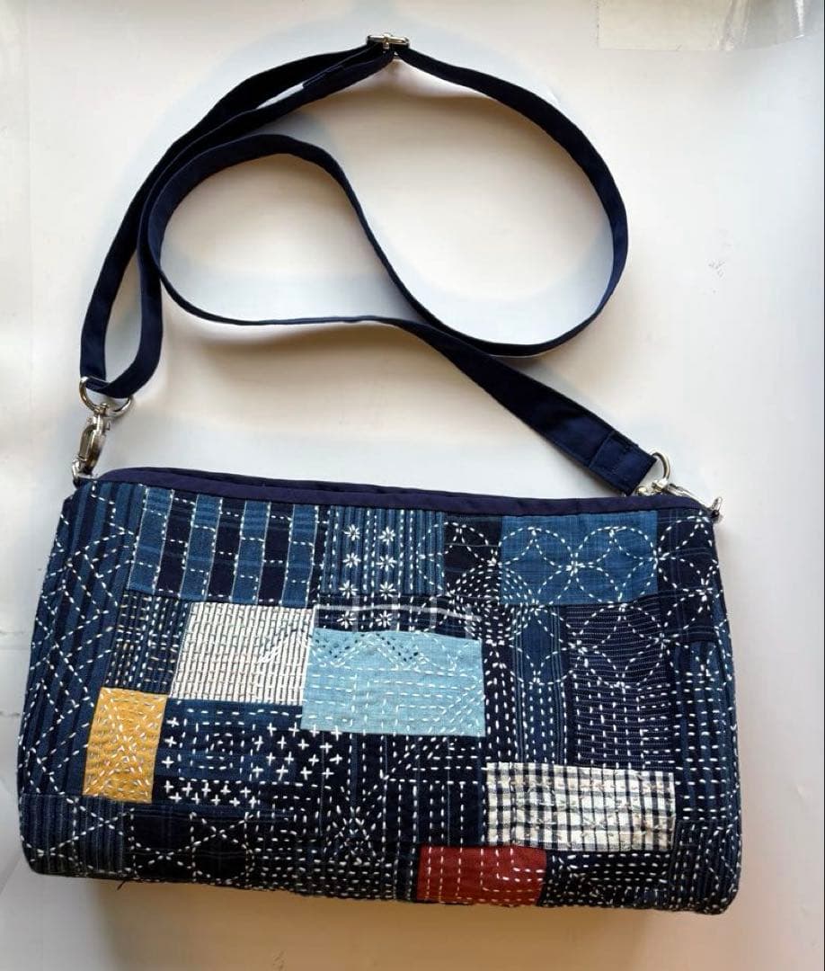 新作✴︎松阪もめん縞模様×刺し子のパッチワークキルト　ハンドメイドショルダーバッグ