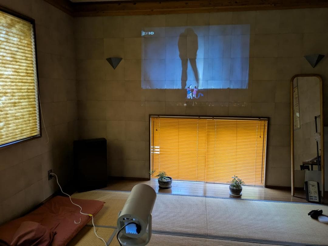 プロジエクター 家庭用【Android TV搭載・電動フォーカス・自動台形・2m