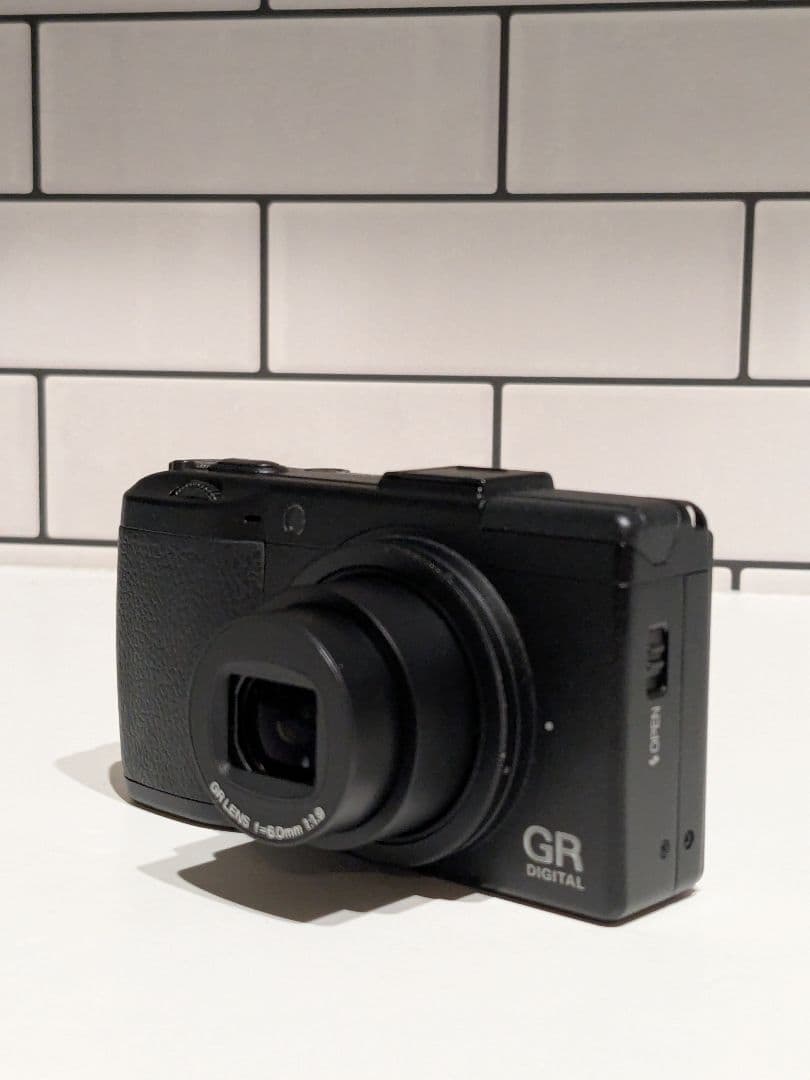 美品RIKOH GR DIGITAL III　ショット数僅か824回