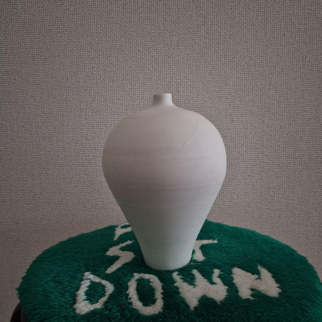 深澤彰文さん　白磁　花入れ